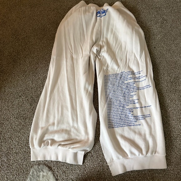 Boys Lie Yours Truly Marshall Cream Sweatpants - Picture 9 of 16